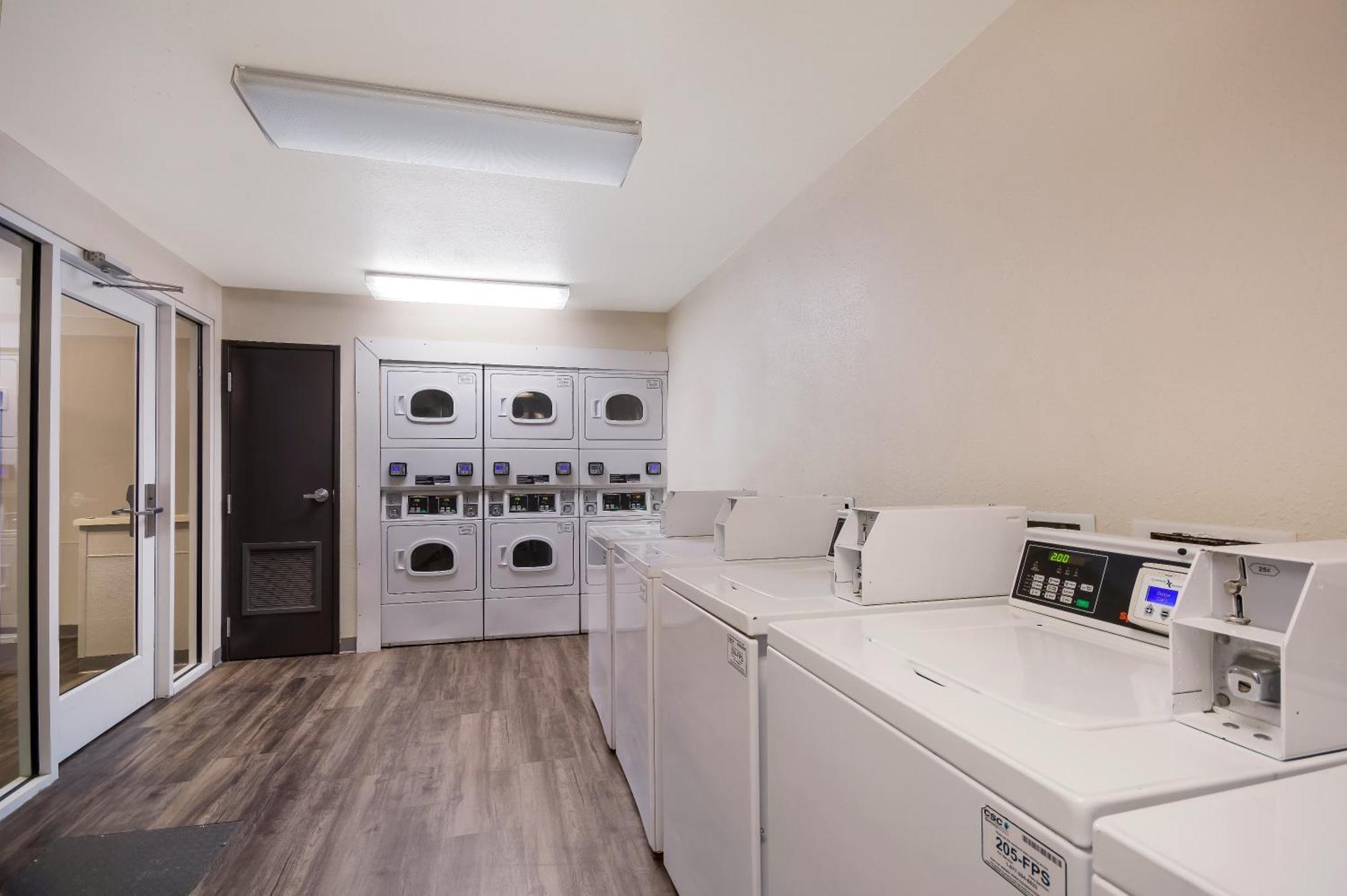 Woodspring Suites Lexington Southeast מראה חיצוני תמונה